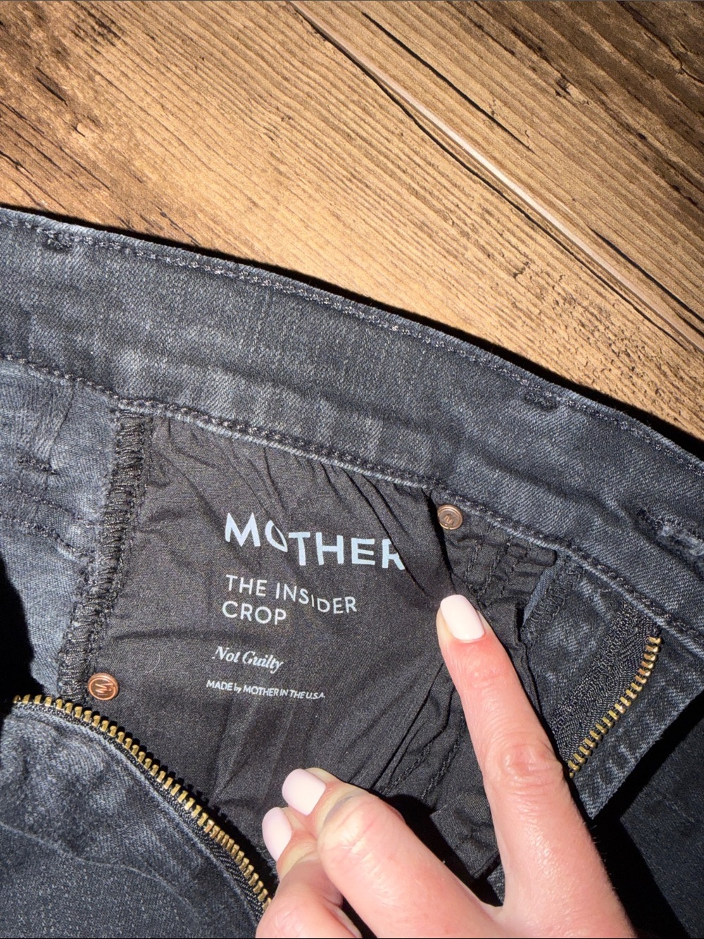 MOTHER Insider Crop Black Wash Jeans - Picture 2 of 4